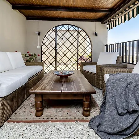 Apartment San Pedro With Terrace By Costarentals - Ref M29